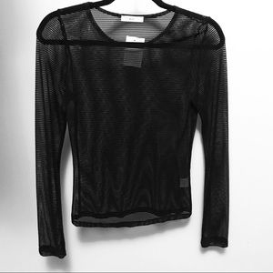 2/$15 💛 NWT Black Mesh Long Sleeve Top